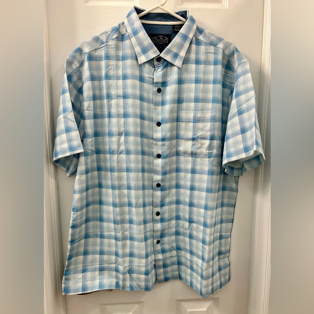 Nat Nast Men’s large short sleeved shirt